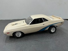 C11 Dodge Challenger Street Machine built model Car Vintage McM 1/24