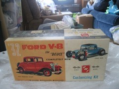 AMT ’32 FORD V-8 COUPE NO. 232 CUSTOMIZING KIT 1/25 SCALE MODEL KIT-UNBUILT