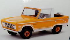 BRONCO HALF CAB BODY,INTERIOR,GLASS,DECALS,REMOVABLE PICK UP ROOF SWING OUTSPARE