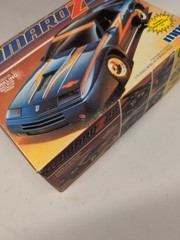 Vintage MPC 1-0875 1:25 Scale 1983 Chevrolet Camaro Z28 Unassembled / Read