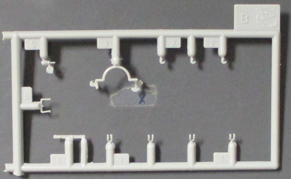 DRAGON 1/35 GERMAN Sd Kfz 164 Hummel – Parts Lot B from Kit No. 6004