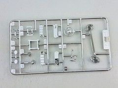 Vintage 2001 Revell BMW Z8 Car Model 7.25″ Long 67 Piece Decals 1:24 Skill 2