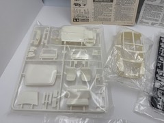 Morris Mini Cooper 1275S Mk.1 1:24 Scale Model Kit Tamiya