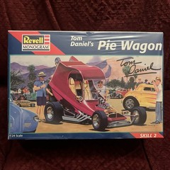 VTG, SEALED Revell 1:24 Tom Daniel’s Pie Wagon Model Kit #85-2498 -BOX DAMAGED