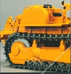 AMT Construction Bulldozer 1/25 Scale Model Kit [New Toy]