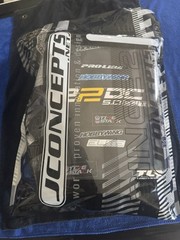 22 5.0 Elite Parts From A Carpet & Clay Driving Car
