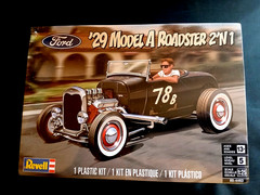 Model Kit 1929 Ford Model “A” Roadster 2n1 Kit 1:25 Skill Level 5