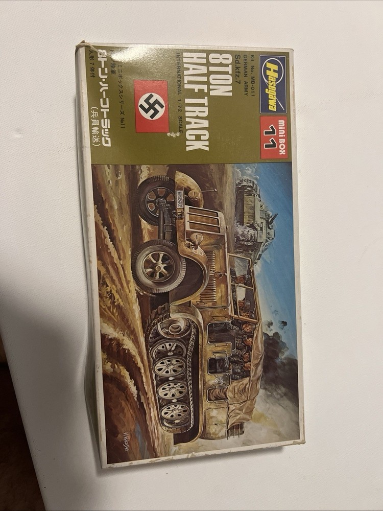 Hasegawa Mini Box 11 8Ton Half Track Model Kit 1/72 Scale German Army
