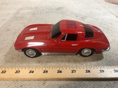 ToyMax Inc (China) 1963 Corvette Stingray Split Window Plastic Car (C)