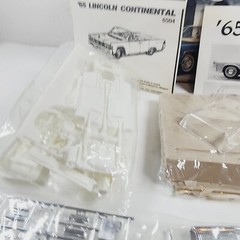 VINTAGE AMT ERTL Prestige 1965 Lincoln Continental 1/25 Model Kit UNBUILT 6504