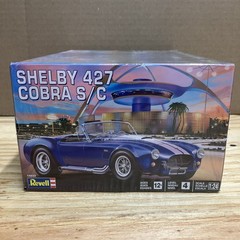 Revell Shelby Cobra 427 S/C – Plastic Model Car Kit – 1/24 Scale – #4533 SEALED