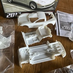 AMT SHOWROOM REPLICAS: 2012 CHEVY CORVETTE COUPE 1/25TH SCALE AMT756, 2012