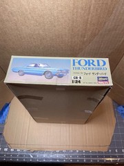 Hasegawa American ’66 Ford Thunderbird Model Kit Unassembled 1:24 CB-5