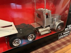 NEWRAY PETERBILT BOTTOM DUMP TRAILER GRAVEL BOX SEMI TRUCK TRACTOR SET 1:32