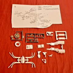 Salvinos JR Models 1978 Nascar Chevy Monte Carlo 427 Engine 1/25