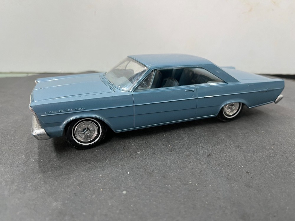 C3 AMT 1965 Ford Galaxie Hardtop annual Promo Vintage Car model 1/25 McM.