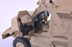 Trumpeter US MaxxPro MRAP 00815 1/16 Digital Remote Control Version Model Car