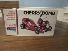 Vintage Monogram Cherry Bomb 1/24 Model Kit #6761 Show Rod Chopper Trailer