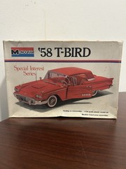 Monogram ’58 T-Bird Special Interest Series 1 Kit 1/24 Scale