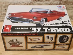 NEW AMT 1:25 1957 FORD THUNDERBIRD T-BIRD CONVERTIBLE 3-in-1 MODEL KIT AMT1397