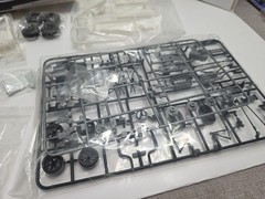 Tamiya 20043 Honda F-1 RA272 MODEL *SEALED BAGS w/extras*
