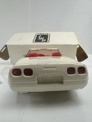ERTL Americas Cup Corvette White/Red Convertible Ertl Dealer Promo Car 8923 Rare