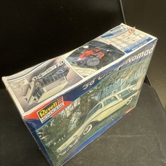 VTG Revell Monogram 1:25 ’56 Chevy Nomad Model Car Kit #85-2489 Sealed