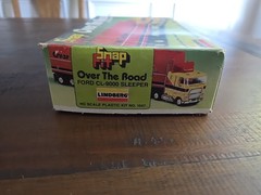 Snap Fit Over The Road Ford CL-9000 Sleeper Lindberg HO Scale Model Kit # 1047