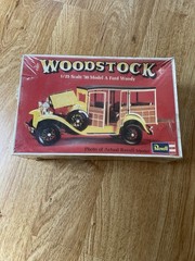 Vintage 1970’s Model Car Kit Lot of 8 Revell AMT Testors 1:25 1/25 1 sealed EXC