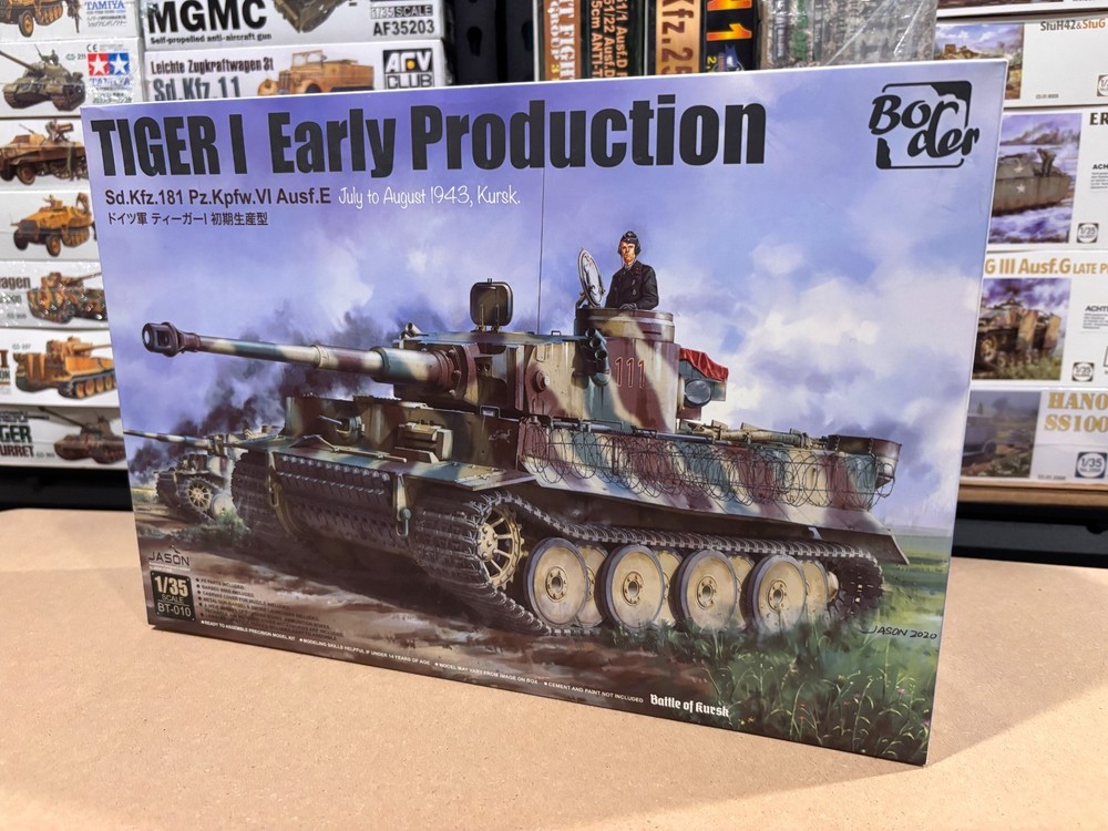 Border BT-010 1/35 TIGER I EARLY PRODUCTION SD.KFZ.181 Model Kit Tank