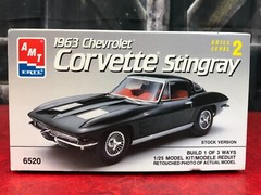 OPEN BOX AMT ERTL 1/25 Model Kit 1963 CHEVROLET CORVETTE STINGRAY Skill Level 2