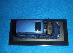 Mercedes Benz W 414 – Vaneo 2004 Jasper Blue 1:43 New Boxed Minichamps