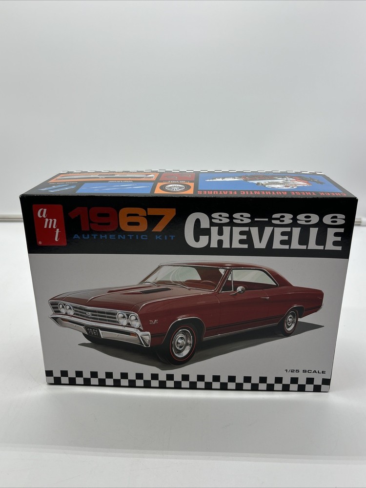 AMT 1967 Chevrolet Chevelle SS396 – Plastic Model Car Vehicle Kit – 1/25 Scale