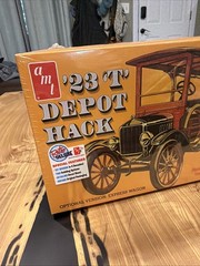 23 T Depot Hack Model Kit AMT Brand New Sealed