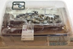 Takara 1/144 World Tank Museum 9. French AMX-30 Standard Model winter camo(#159)