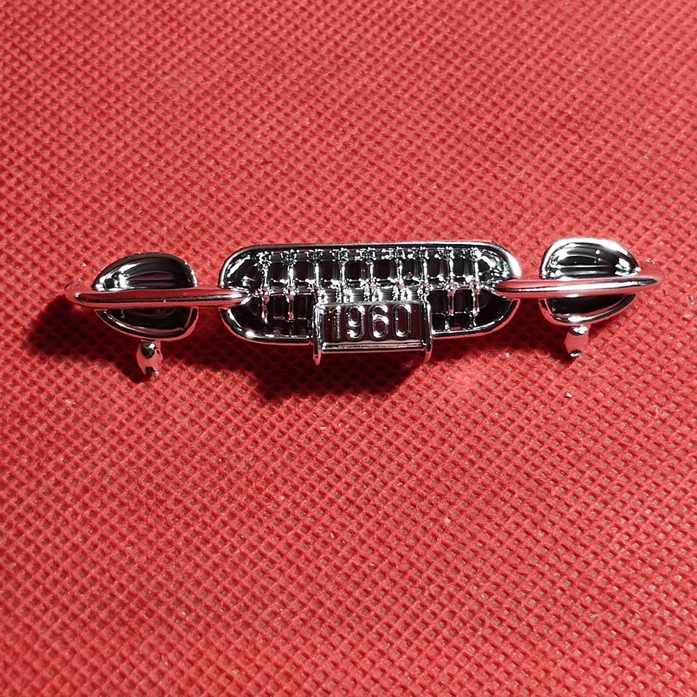 Stock Grill 1960 Chevy Corvette 1:25 Scale Model Car Part MPC