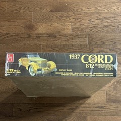 Testors Cord 812 Supercharged Convertible Coupe 1:12 Car Kit w/ Display Base