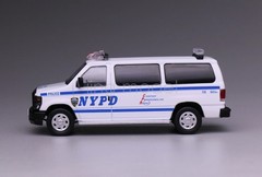 1:64 Scale 596 White Police E350 Super Duty Wagon Van Diecast Display Car Model
