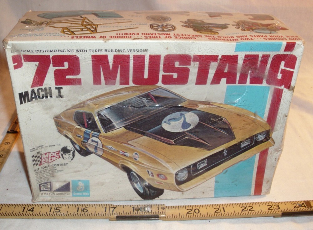 MPC 1972 MACH I MUSTANG 3 IN 1 MODEL KIT 1:25 1-7213-225 SEALED