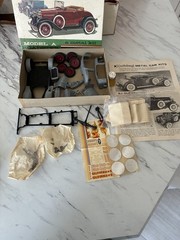 Vintage 1964 Hubley Metal Model Kit Model A Roadster #4850-300 in Original Box