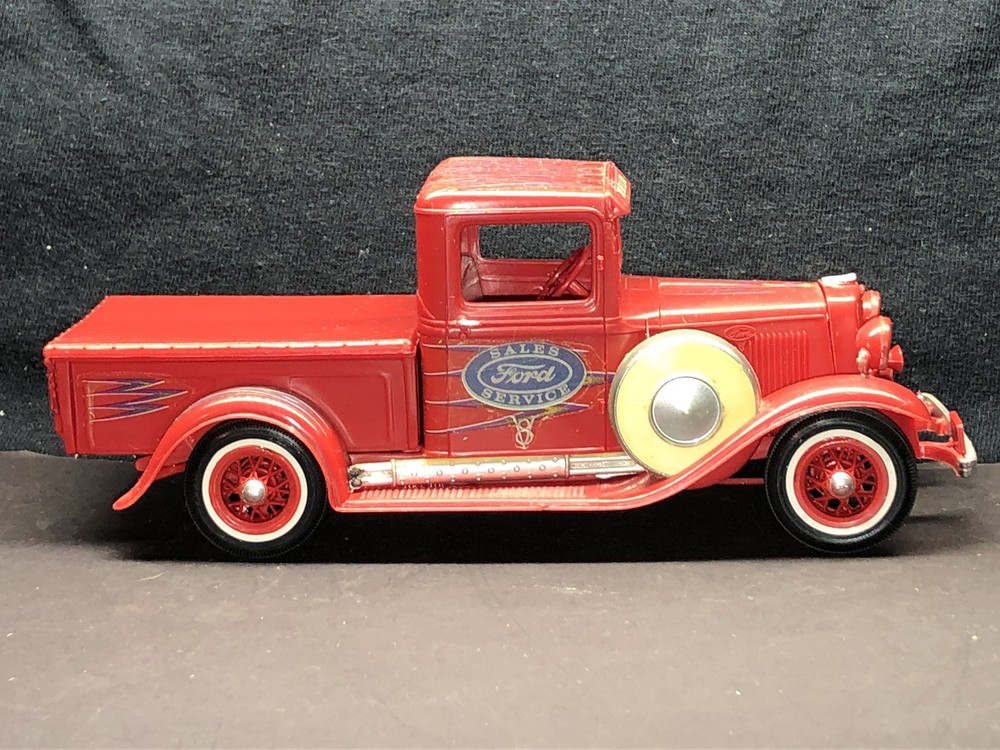 Vintage 1/25 AMT Ford Red Pick-up Truck Built Model
