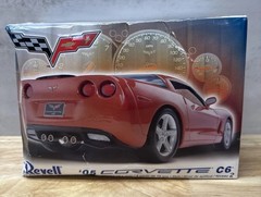 Vintage Revell 85-2840 1/25 Scale ’05 Corvette C-6 Plastic Model Kit