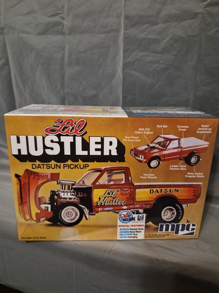 MPC Li’l Hustler 1975 Datsun Pickup Truck Plastic Model Truck Kit 1/25 Sealed