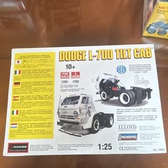 Lindberg Dodge L-700 Tilt Cab Truck Model Kit 1:25 Tilting Cab 73067