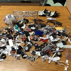 Miscellaneous Model Parts Used Parts Only Almost 2 Pounds