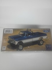 Moebius SEALED 71 Ford F-250 4×4 Lifted Pickup Truck 1:25 model car kit