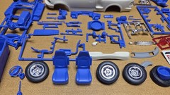 1996 Ford F-150 4×4 1/25 LINDBERG Started Model Kit for rebuilding or parts