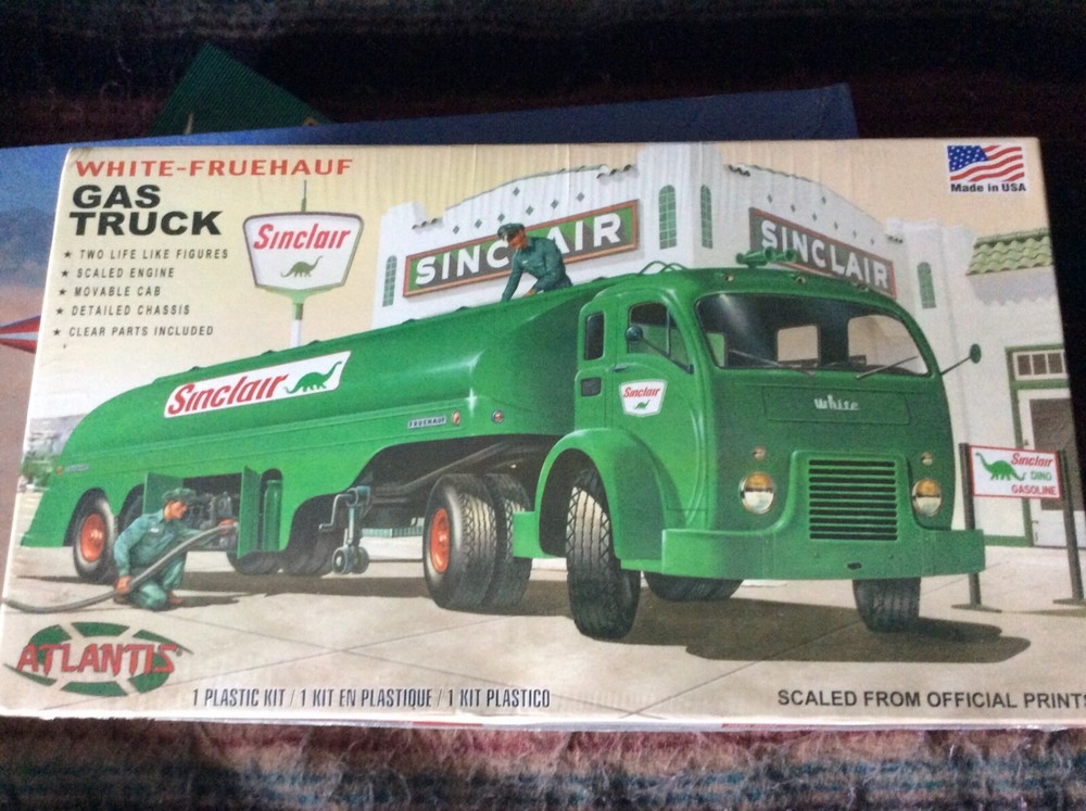 Atlantis White-Fruehauf Gas Truck Kit # H1402 Factory Sealed 1:48 NIB Sealed