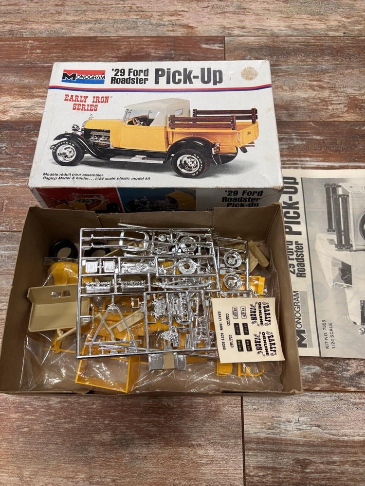 1974 Monogram USA 1/24 Model 1929 Ford Roadster Pick-Up Truck New Open Box