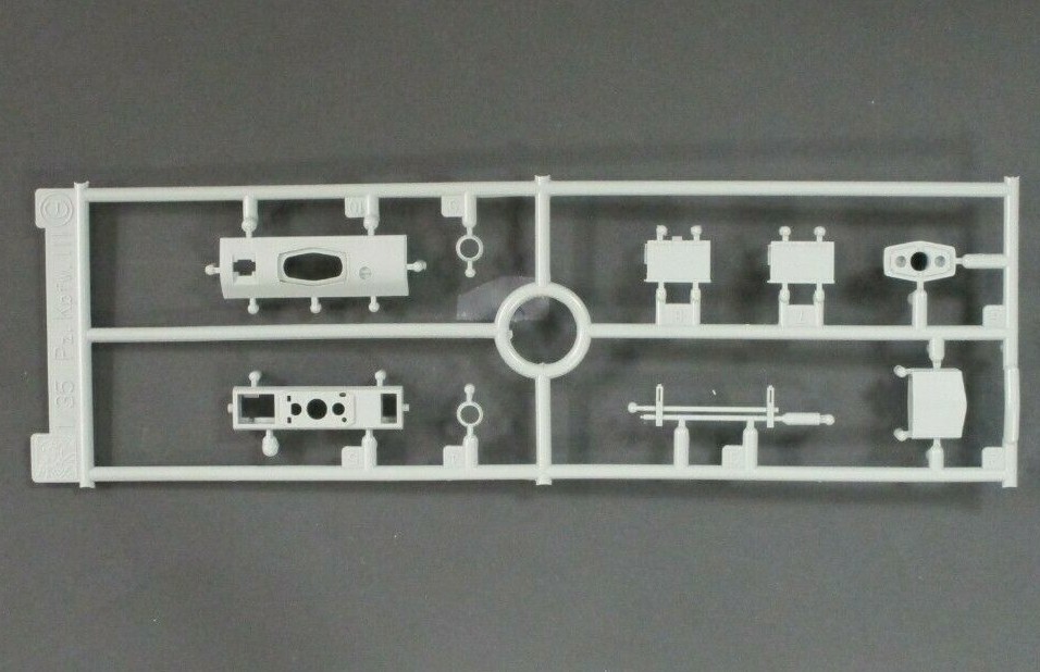 Dragon 1/35 Scale PzKpfw. III Ausf. N Kursk Parts Tree G from Kit No. 6559